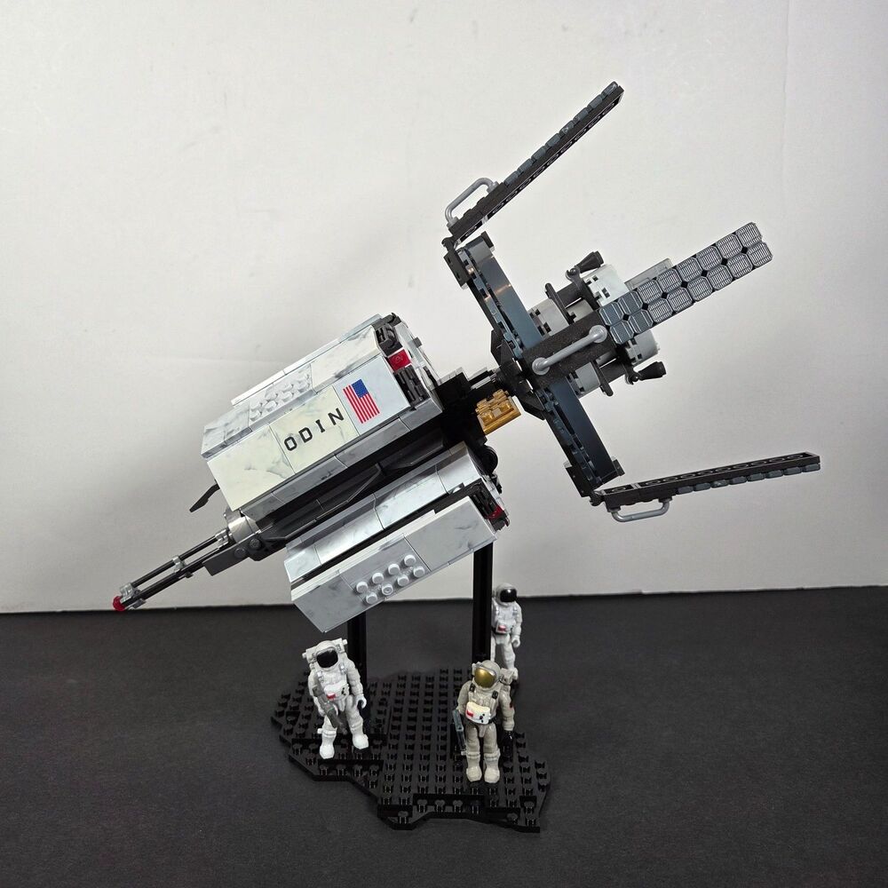 Mega Bloks Call of Duty Odin Space Station Strike 06863 READ DESCRIPTION